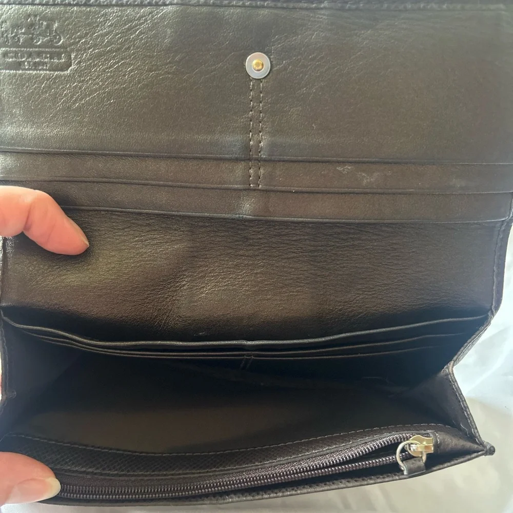 Coach Signature Canvas Wallet - Picture 6 of 12